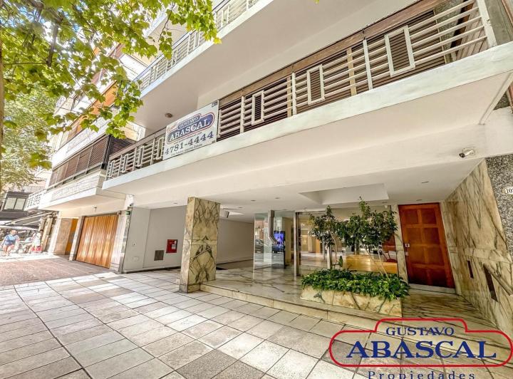 Departamento · 251m² · 5 Ambientes · 1 Cochera