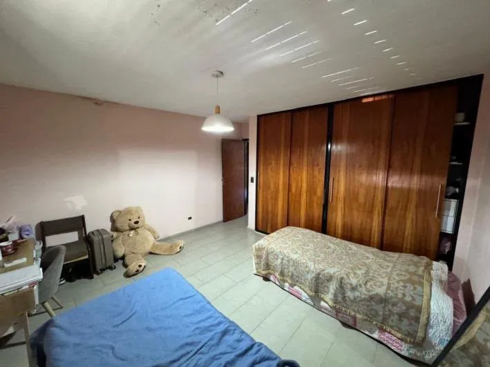 Poeta Lugones - Venta Casa - 3 Dorm.