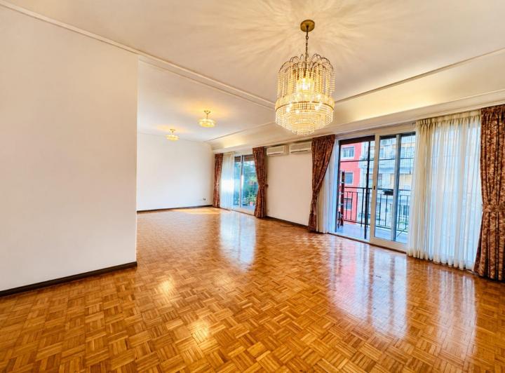 Departamento · 148m² · 4 Ambientes · 1 Cochera