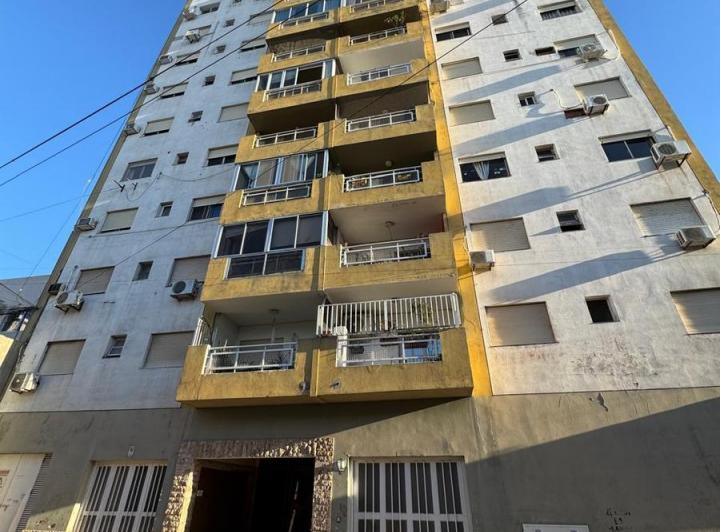 Departamento · 12m² · 4 Ambientes · 1 Cochera