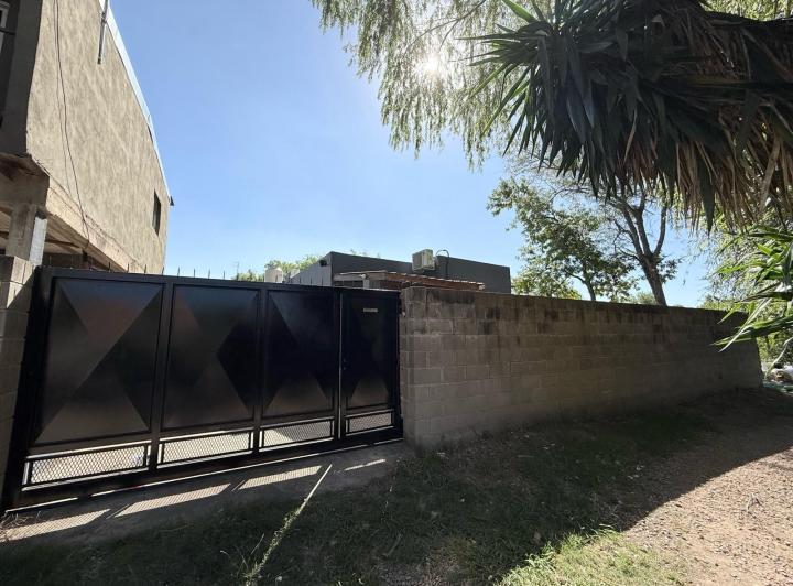 Casa · 80m² · 4 Ambientes · 1 Cochera