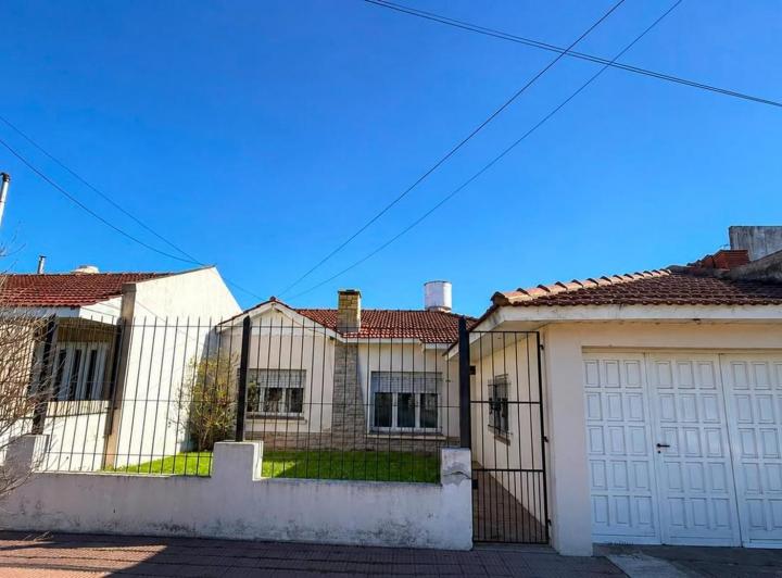 Casa · 153m² · 4 Ambientes · 1 Cochera