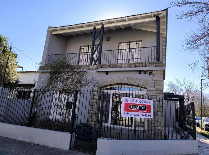 Casa · 200m² · 7 Ambientes