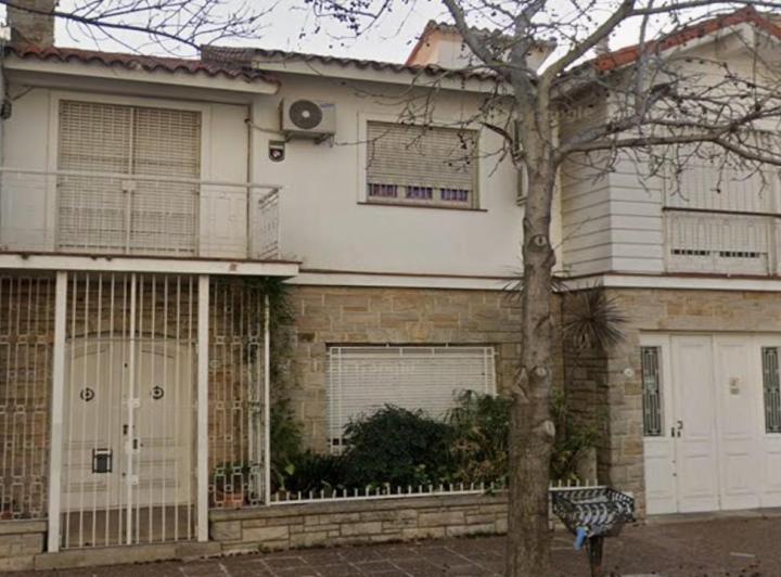 Casa · 163m² · 5 Ambientes · 1 Cochera