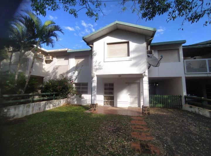 Casa · 190m² · 4 Ambientes · 1 Cochera