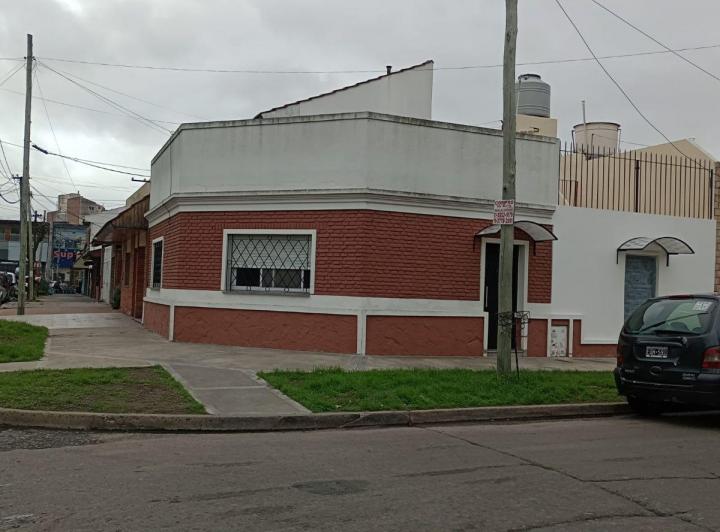 Casa · 1m² · 3 Ambientes