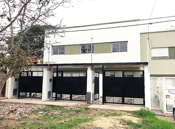 Casa · 70m² · 3 Ambientes · 1 Cochera