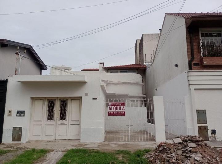 Casa · 1m² · 3 Ambientes