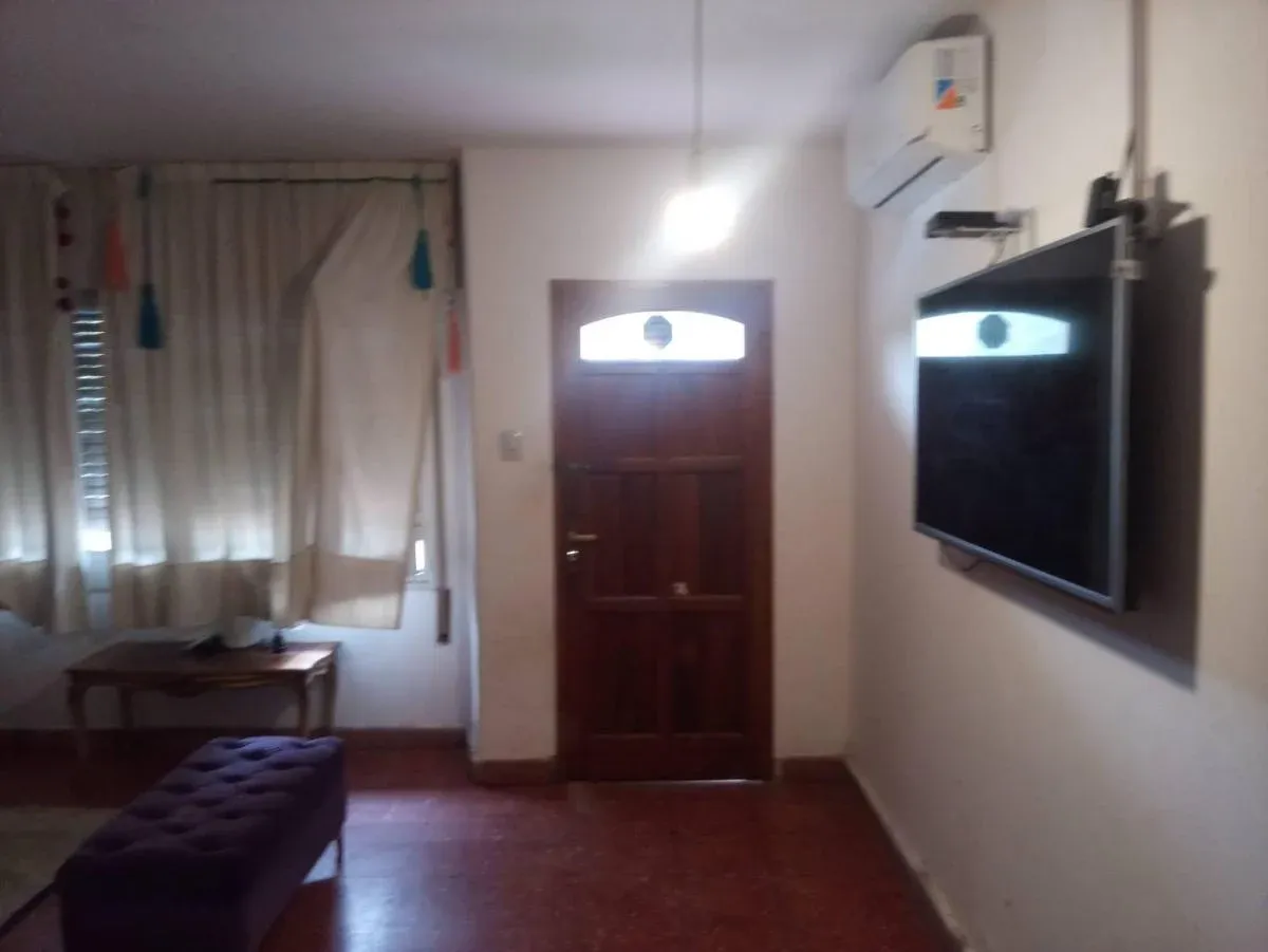 Se Vende  o permuto Casa 2 Pisos con Cochera y 3 D - Alto Alberdi - Exc Ubicacion se puede contruir 5 pisos
