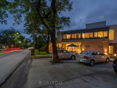 Hotel en Venta en San Lorenzo, Capital