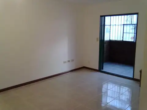 Departamento en Venta en Glew, Partido de Almirante Brown