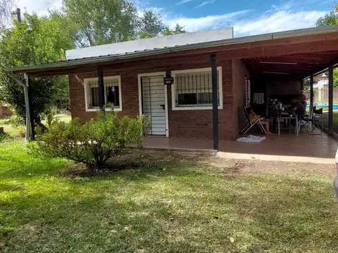 Casa en Venta en Villa Flores, Roldan