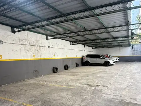 Cochera en Venta en Floresta, CABA