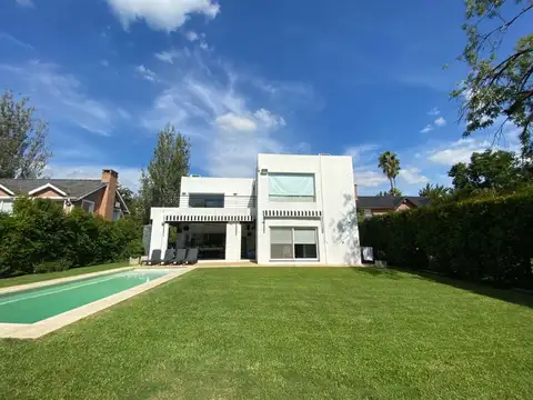 Casa en Alquiler en Don Torcuato, Partido de Tigre