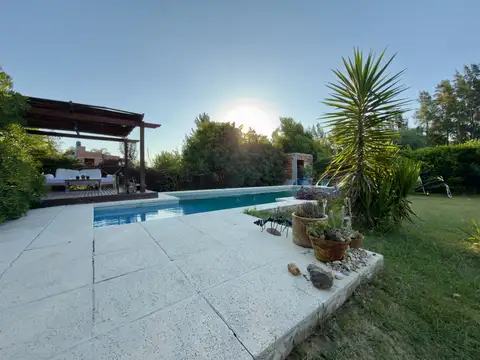 Casa en Venta en Villa Parque Sicardi, Partido de La Plata