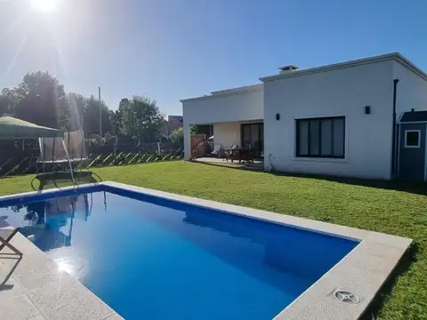 Casa en Venta en Pilar Del Este - Santa Elisa, Countries y Barrios Cerrados en Pilar