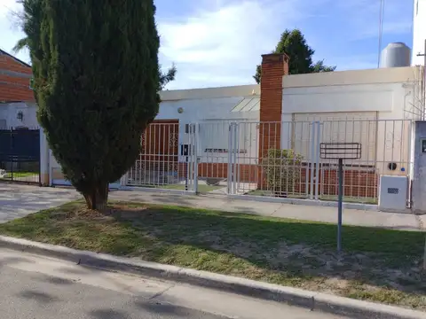 Casa en Venta en Villa Gobernador Udaondo, Partido de Ituzaingó