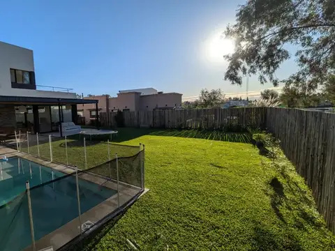 Casa en Venta en Pilar del Este - Santa Emilia, Countries y Barrios Cerrados en Pilar
