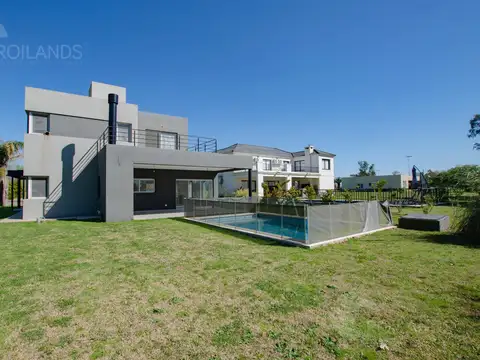Casa en Venta en Boca Raton, Countries y Barrios Cerrados en Pilar
