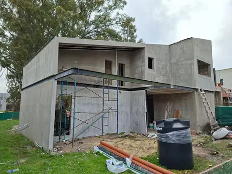 Casa en Venta en Pilar Del Este, Countries y Barrios Cerrados en Pilar