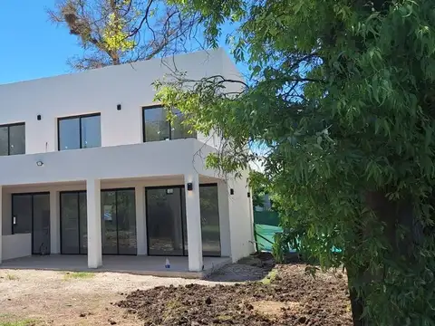Casa en Venta en Pilar Del Este, Countries y Barrios Cerrados en Pilar