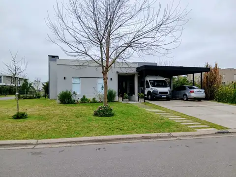 Casa en Venta en Haras Santa Maria, Countries y Barrios Cerrados en Escobar