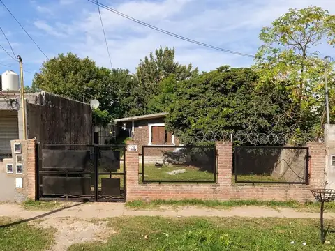 Casa en Venta en Mariano Acosta, Partido de Merlo
