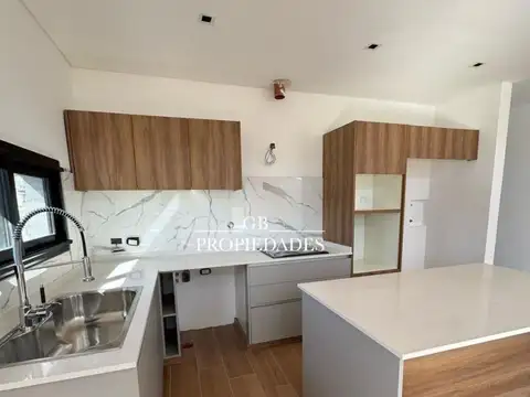Casa en Venta en Pilar del Este - Santa Lucia, Countries y Barrios Cerrados en Pilar