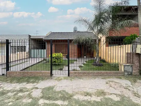 Casa en Venta en Parque San Martin, Partido de Merlo