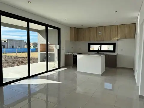 Casa en Venta en Pilar Del Este, Countries y Barrios Cerrados en Pilar