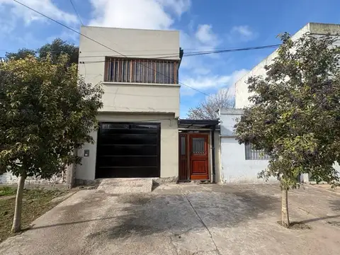 Casa en Venta en Los Hornos, La Plata