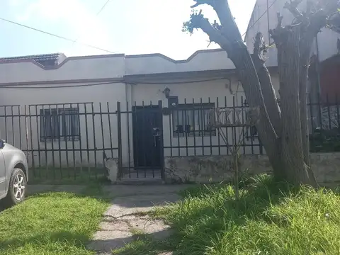 Casa en Venta en Villa Santos Tesei, Partido de Hurlingham