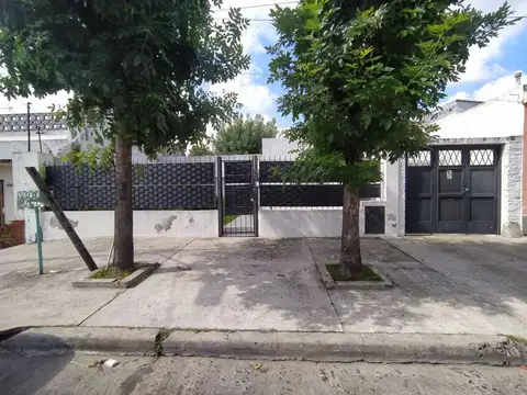Casa en Venta en Villa Santos Tesei, Partido de Hurlingham