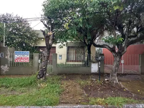 Casa en Venta en Parque San Martin, Partido de Merlo