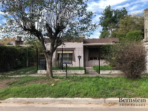 Casa en Venta en Villa Gobernador Udaondo, Partido de Ituzaingó