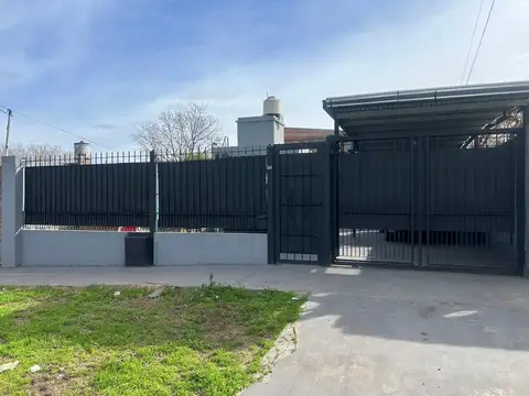 Casa en Venta en Burzaco, Partido de Almirante Brown