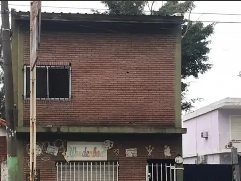 Galpón en Venta en Villa Santos Tesei, Partido de Hurlingham