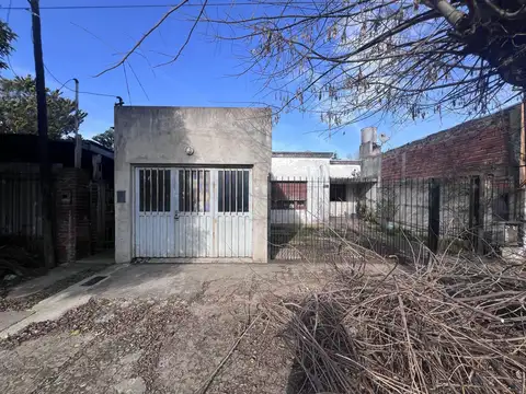 Casa en Venta en Los Hornos, La Plata