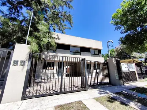 Casa en Venta en Villa Santos Tesei, Partido de Hurlingham
