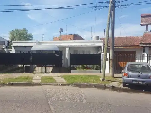 Casa en Venta en Los Polvorines, Partido de Malvinas Argentinas