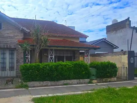 Casa en Venta en Piñero, Jose Leon Suarez