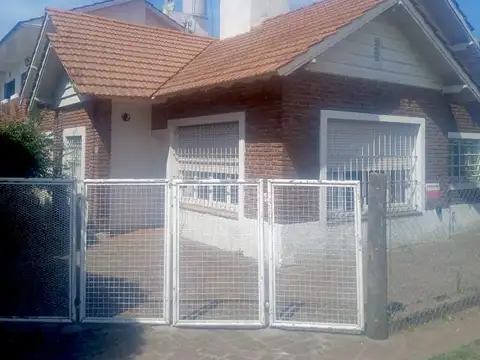 Casa en Venta en Punta Mogotes, Mar del Plata