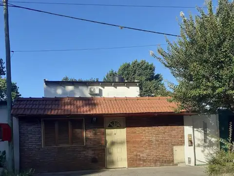 Casa en Venta en Los Hornos, La Plata