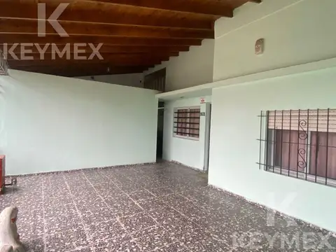 Casa en Venta en Los Hornos, La Plata