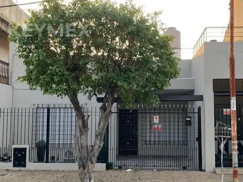 Casa en Venta en Isidro Casanova, Partido de La Matanza