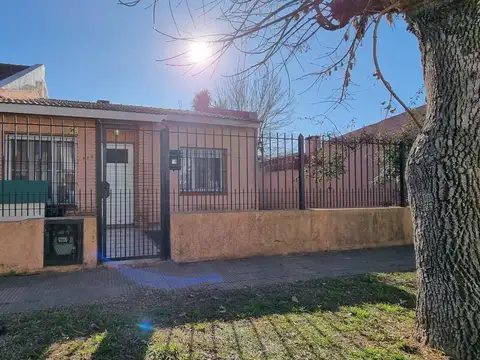 Casa en Venta en Longchamps, Partido de Almirante Brown