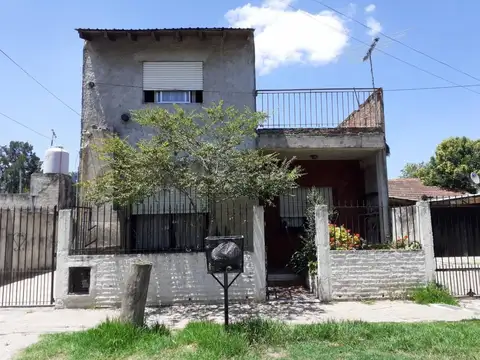 Casa en Venta en Los Robles de Monte Grande, Countries y Barrios Cerrados en Monte Grande