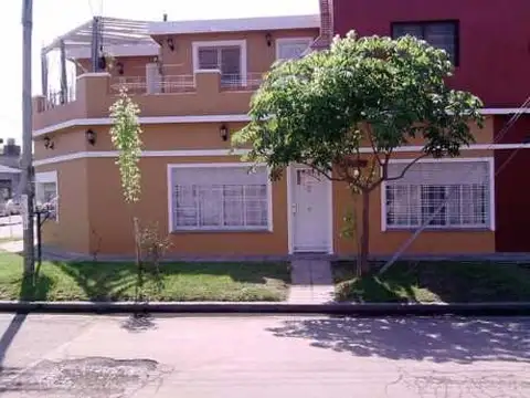 Casa en Venta en Villa Santos Tesei, Partido de Hurlingham