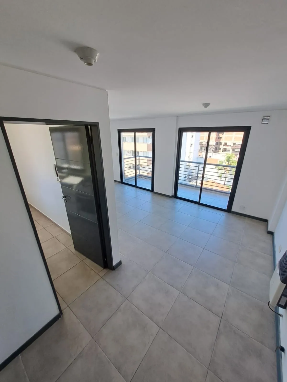 ALQUILO DPTO 1 DORMITORIO EXTERNO BALCON A/A CALEF - BEDOYA 166 - COFICO