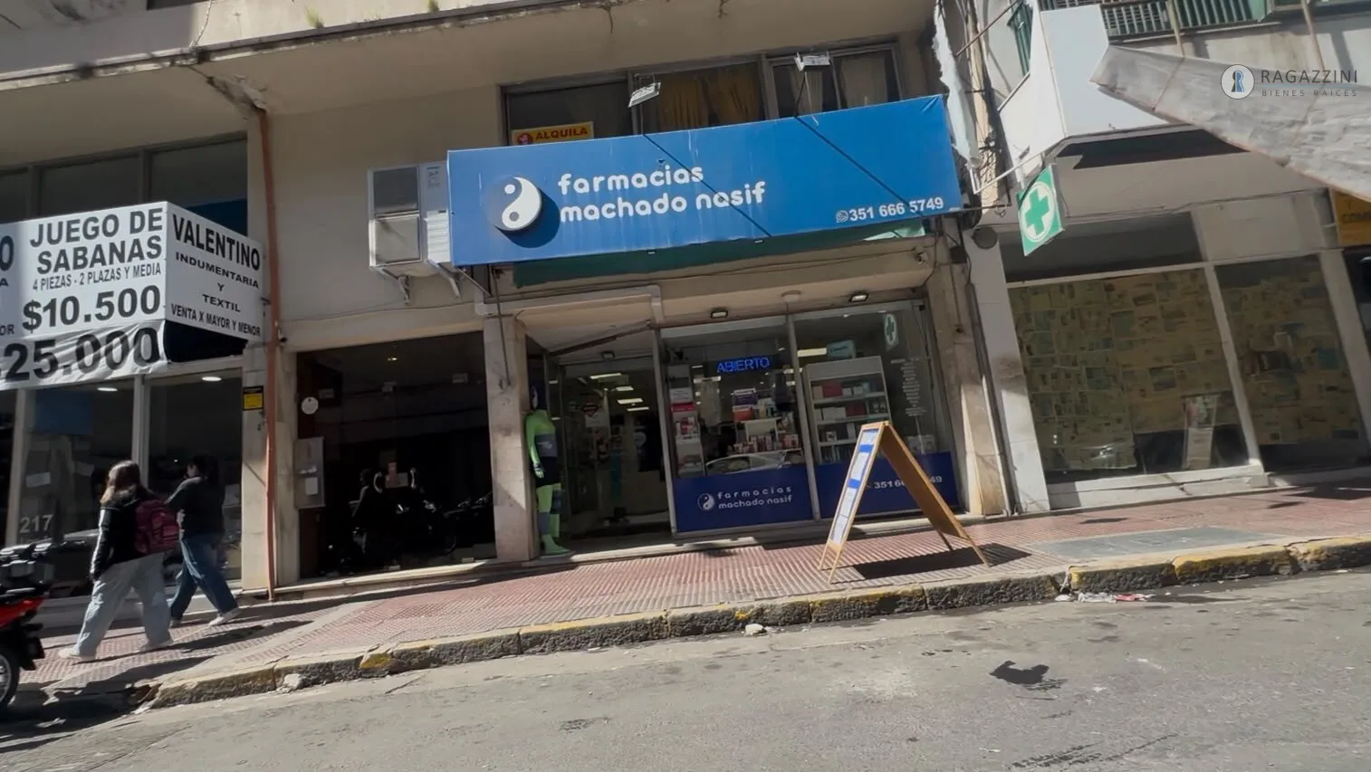 VENTA LOCAL COMERCIAL CON RENTA EN BARRIO CENTRO